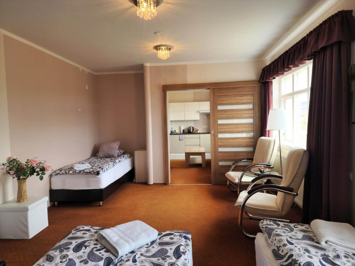 Kiljan Apartments & Rooms Blonduos Kültér fotó