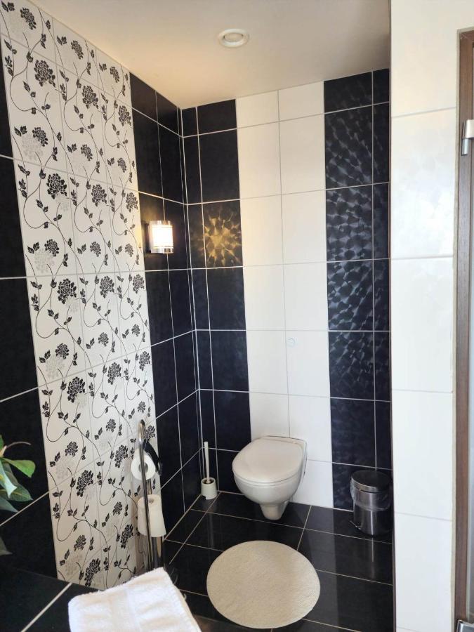 Kiljan Apartments & Rooms Blonduos Kültér fotó