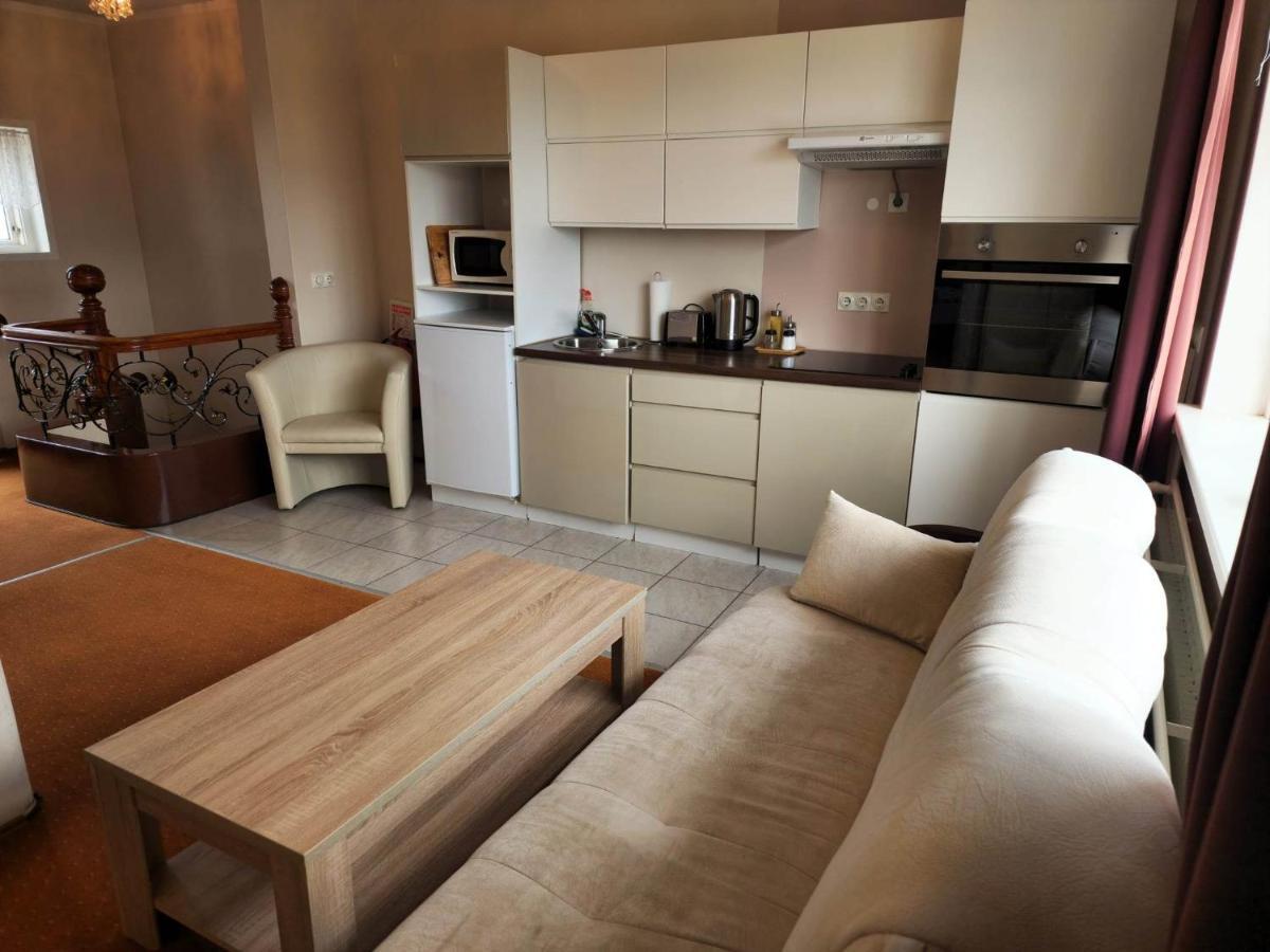 Kiljan Apartments & Rooms Blonduos Kültér fotó