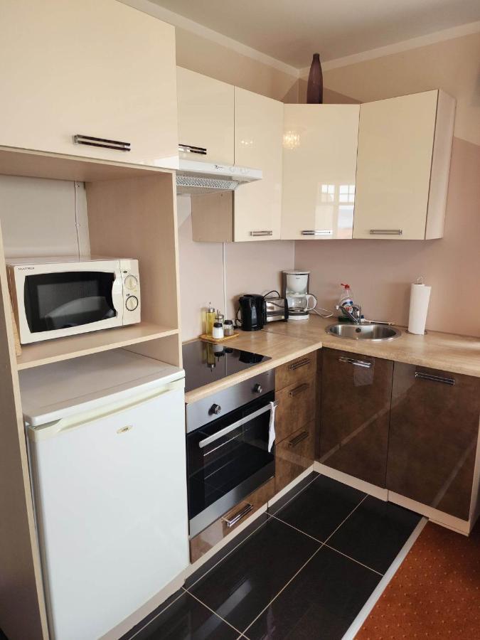 Kiljan Apartments & Rooms Blonduos Kültér fotó